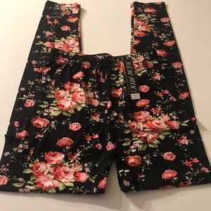 🌷FUN-damentals🌷Soft Brushed Feel Leggings "NEW"